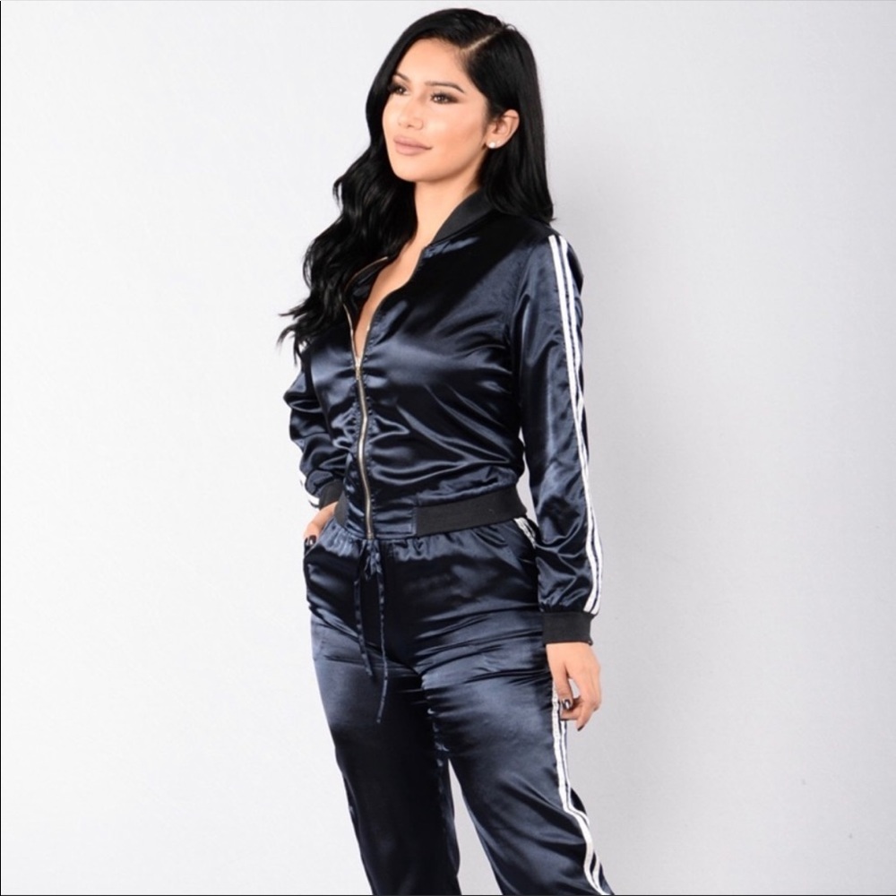 Fashion nova blue track suit